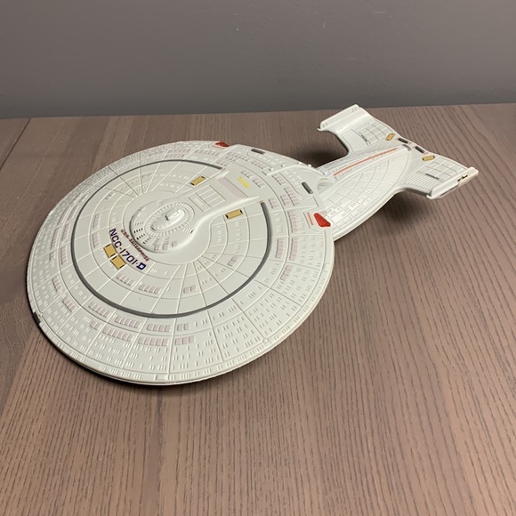 Star Trek USS Enterprise NCC-1701-D Next Generation Incomplete - Picture 6 of 13